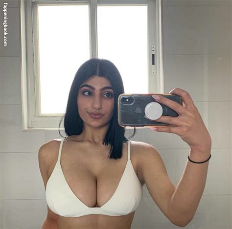 Busty Indian Bustyindiangirl Nude OnlyFans Leaks The Fappening Photo FappeningBook