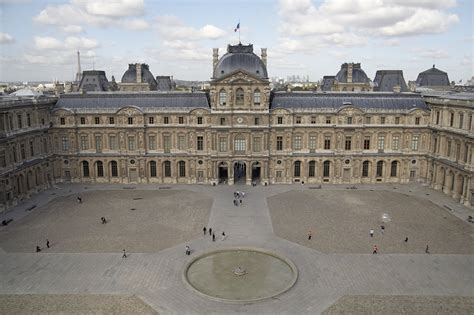The Medieval Louvre A History