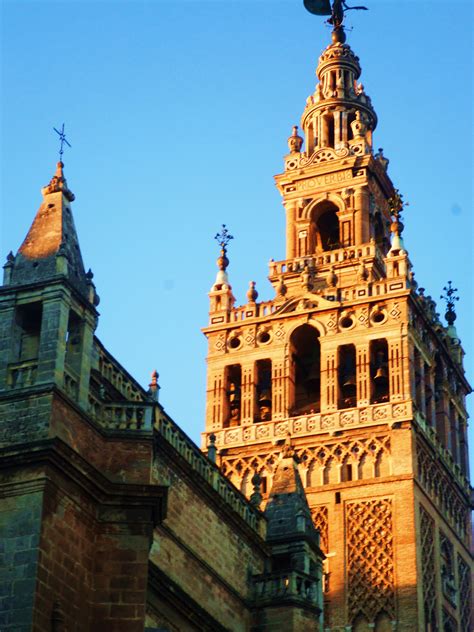 La Giralda One Of The Most Architecturally Influential Buildings In