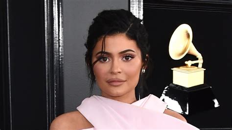 Kylie Jenner Hospitalized With Severe Flu Like Symptoms Will Skip