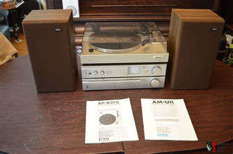 Vintage Akai Stereo System Turntableamptunerspeakers Photo 3273220