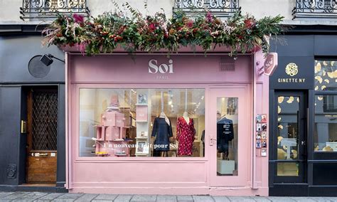 Devanture Rose Et Fleurie Soi Paris Boutique De Décoration Intérieur