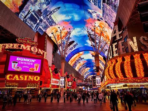 Fremont Street Experience 6626 Photos And 1948 Reviews 425 Fremont St