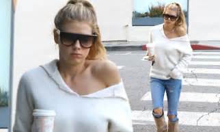Charlotte Mckinney Gives Teasing View Of Bust In Jumper Daily Mail Online