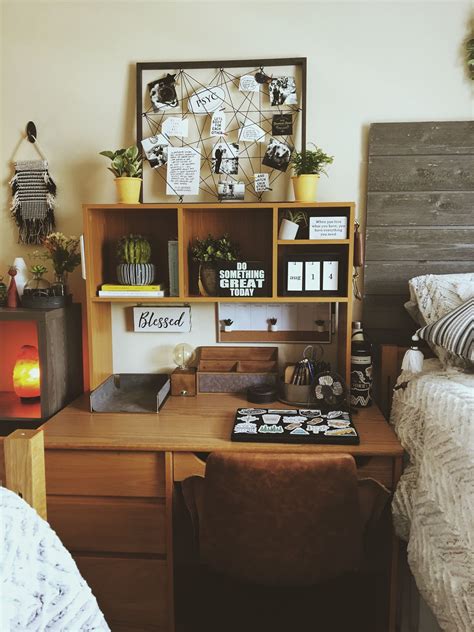 30 Dorm Room Desk Ideas Decoomo