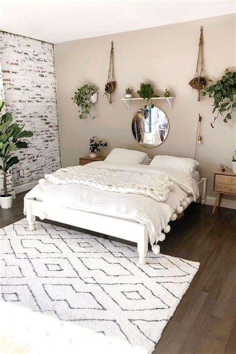 Changing the bedroom curtains doesn't sound like a major transformation, but how you hang them and the style you choose can actually give the illusion of a. 50+ Great Minimalist Bedroom Design Ideas | Cheap bedroom ...