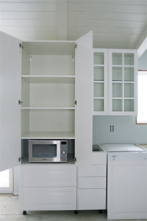 Kitchen cabinets that suit you and how you use your kitchen will save time and effort every time you cook (or empty the dishwasher). IHeart Organizing: IHeart Kitchen Reno: An Organized Pantry