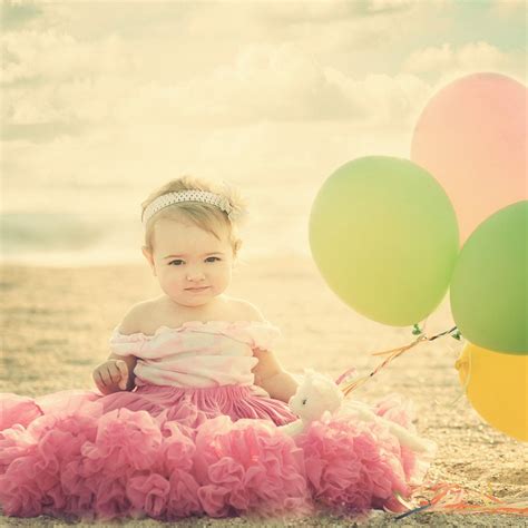22 Fun Ideas For Your Baby Girls First Birthday Photo Shoot