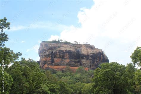 Sigiriya Or Sinhagiri Lion Rock Sinhala සීගිරිය Tamil சிகிரியா