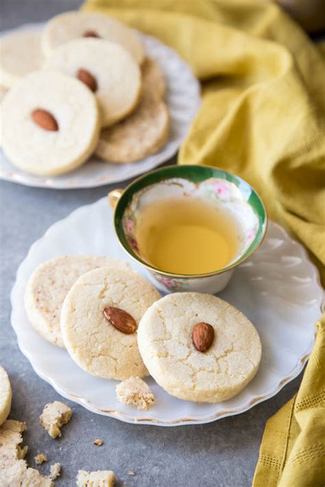 How To Make Almond Shortbread Cookies