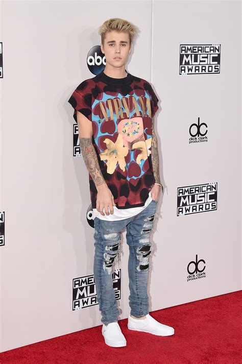 Justin Bieber Arrives At American Music Awardsnd Celeb Donut