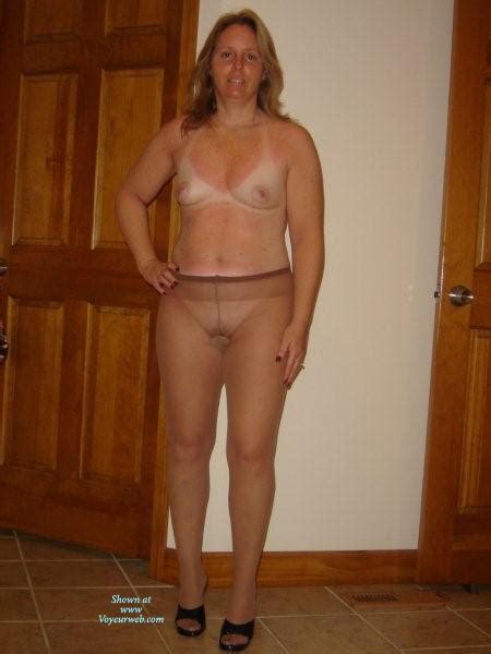 Nude Wife On Heels Nh Naked In Heels April Voyeur Web