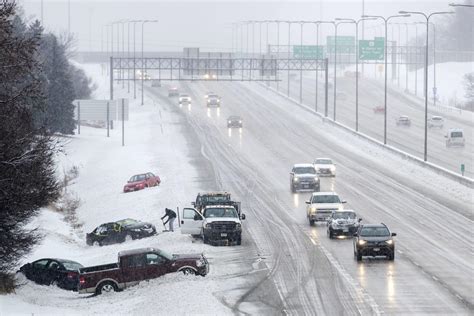 Another 1 To 3 Inches Of Slushy Snow Forecast For Omaha Area Today