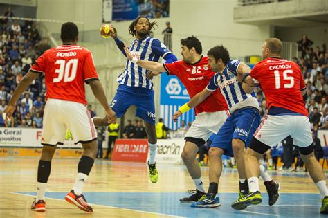 Official fc porto website with the latest news, matches, multimedia center, livestream, live game, match highlights, players profiles, all fc porto sports, member area, online store, online ticketing and much more. Andebol. FC Porto é o primeiro hexacampeão do andebol ...