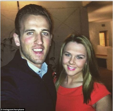 Harry kane girlfriend katie goodland gushes over england. Tottenham star Harry Kane proves he's a romantic after jetting off to Marbella for Valentine's ...