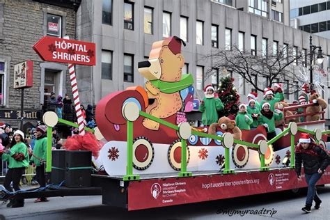 Le Défilé Du Père Noël à Montréal