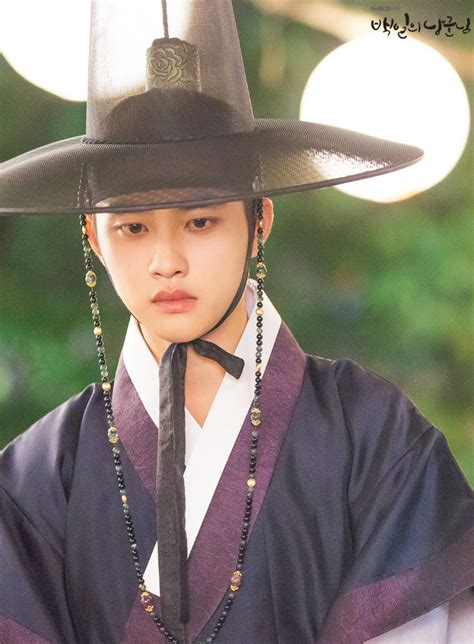 Top 10 Most Handsome K-Pop Acting-Dols In Korean Traditional Clothes 