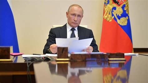 Президент подписал указ об установлении на территории российской федерации нерабочих дней в мае 2021 года. Путин подписал указ о продлении нерабочих дней