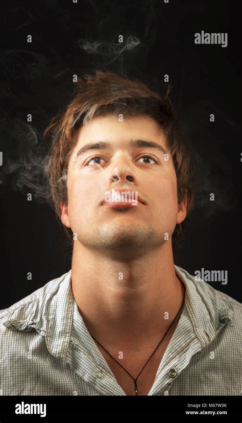 Electronic Cigarette Teen Hi Res Stock Photography And Images Alamy