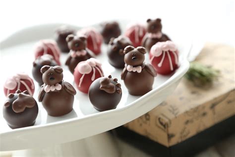Cordial Cherries Valentine Teddy Bears Chocolate Covered Truffle T
