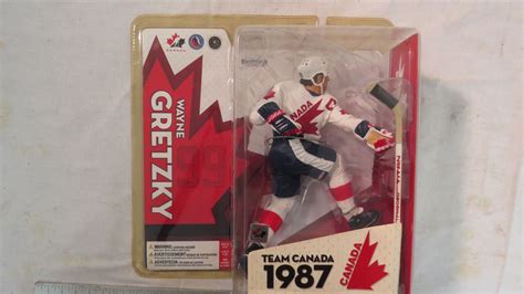 Mcfarlane Wayne Gretzky Team Canada 1987 Figure Nib