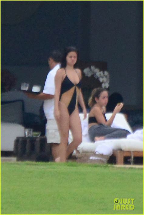 Selena Gomez Shows Off Cute One Piece Swimsuit During Puerto Vallarta
