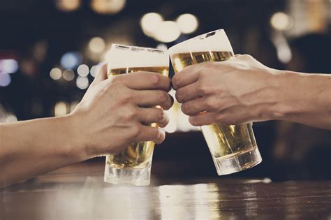Is It Time To Lower The Drinking Age To 18 Huffpost Life
