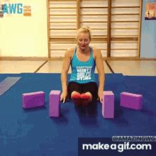 Workout Working Hard GIF Workout Working Hard Strong Woman Discover