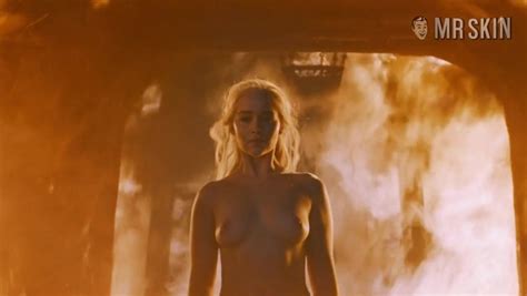 Completely Naked Emilia Clarke Episode Video