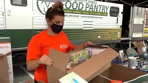 Island Harvest Food Bank Holds Collection Drive To Recognize Hunger