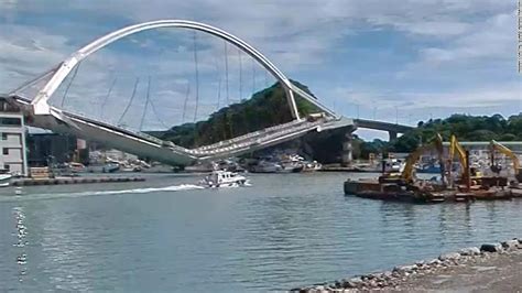 Bridge Collapse In Taiwan Sends Tanker Truck Plummeting Into Boats Cnn Video