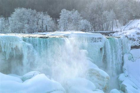 Things To Do In Niagara Falls In Winter Vagrants Of The World Travel