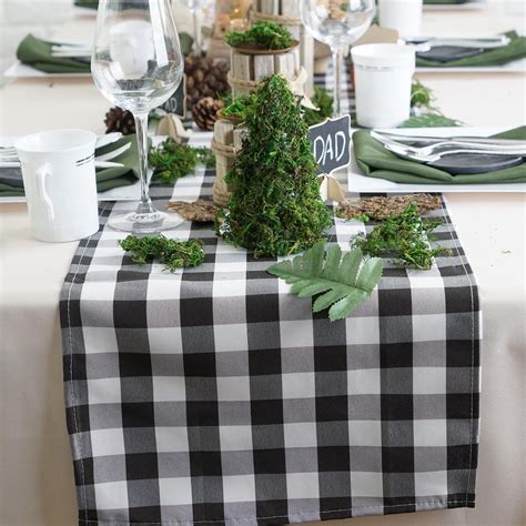 Black And White Table Linens Decorating Gingerbread Man