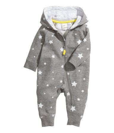 Neben bekleidung für frauen, männer und kinder bietet der beliebte shop auch eine vielfältige auswahl an schuhen, accessoires und stilvollen. Product Detail | H&M DE | Baby outfit junge, Kinder ...