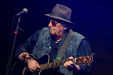 A morte do cantor foi dada pelo instagram da dupla sertaneja, que compartilhou com seguidores e fãs a triste notícia. Morre o cantor e compositor Tavito Carvalho, aos 71 anos - Tribuna de Minas