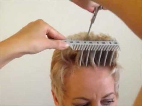 How To Cut Women S Short Hair Layer Haircut Combpal Scissor Over Comb Hair Cutting Tool Video