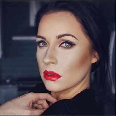 Leah Ashley Makeup Female Makeup Artist Profile New York New York