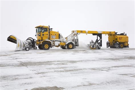 Snow Removal Archives Stuck At The Airport