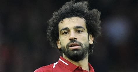 Mohamed Salah leaves Egypt match with injury