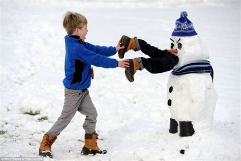 Personalize it with photos & text or purchase as is! 35 Creative, Funny Snowman Pictures for Winter Fun ...