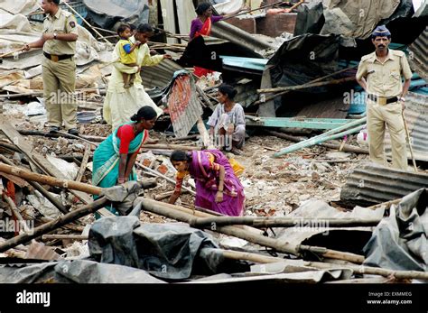 Slum Dwellers Remove Belongings Demolition Of Illegal Slums Mankhurd