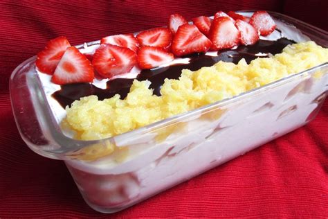 The hostess plays a bit with the paleo diet, so. Banana Split Icebox Cake | Recipe | Banana split icebox ...