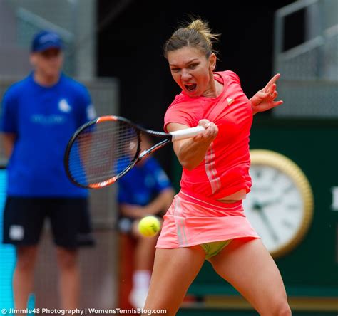 This Face Expression Looks Fierce But Halep Lost This Match Wta Mmopen15 Tennis Stars