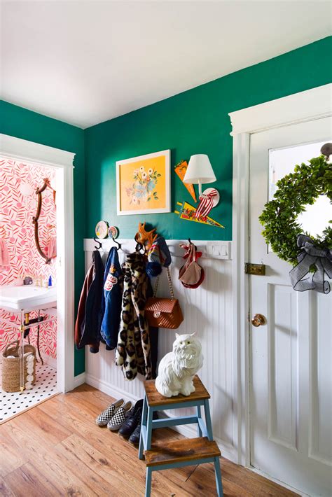 As it's always said, old is gold. Vintage Laundry Room Decor • PMQ for two