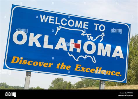 Welcome To Oklahoma Sign At Ok State Line Usa Stock Photo Alamy