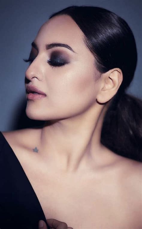 Pin By ♏️ On ️sonakshi Sinha ️ Beautiful Bollywood Actress Sonakshi Sinha Most Beautiful