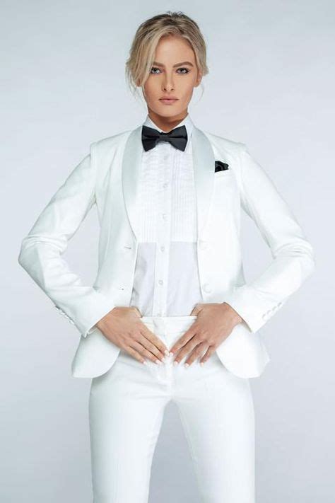 Diamond White Peak Lapel Tuxedo Jacket In 2020 Tuxedo Women Women
