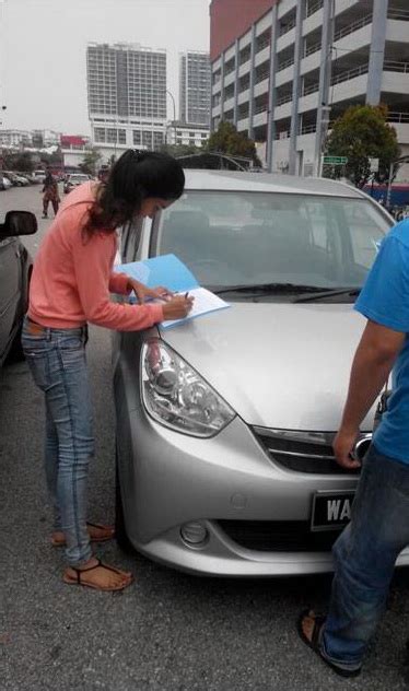 Perodua viva is the most cheapest car rental with the most fuel save car. Kereta Sewa Shah Alam - Photo 1