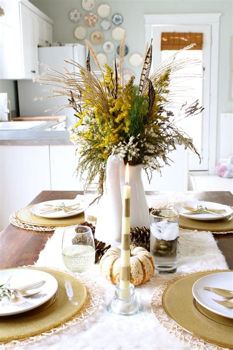 But a surprisingly large number of striking dining table centerpieces are simple, elegant and easy to reproduce. Gorgeous Dining Table Fall Decor Ideas for Every Special ...