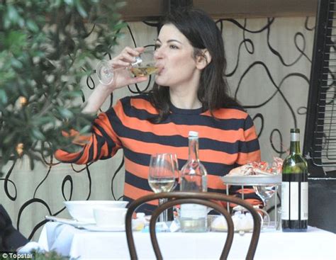 Nigella Lawson Shows Off Her New Slim Figure In Stripey Outfit Daily Mail Online